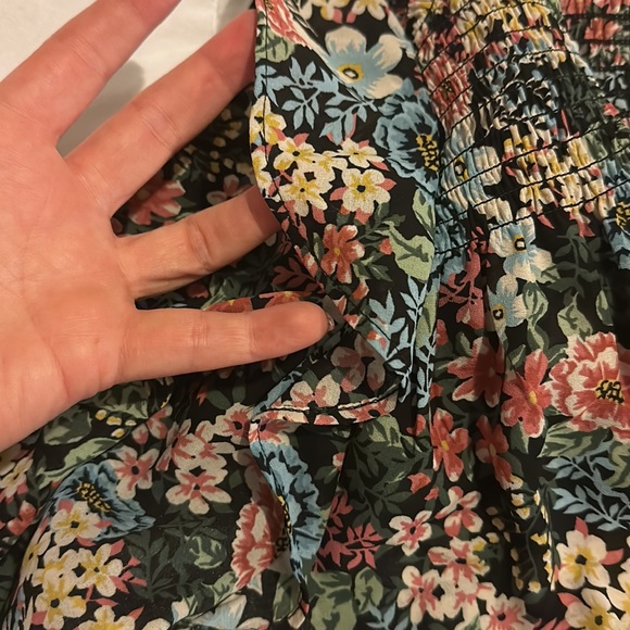 Loft Floral Blouse - Picture 4 of 4